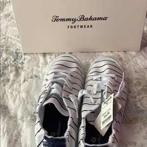 Never worn Tommy Bahama shoes